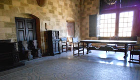 palais meubles anciens